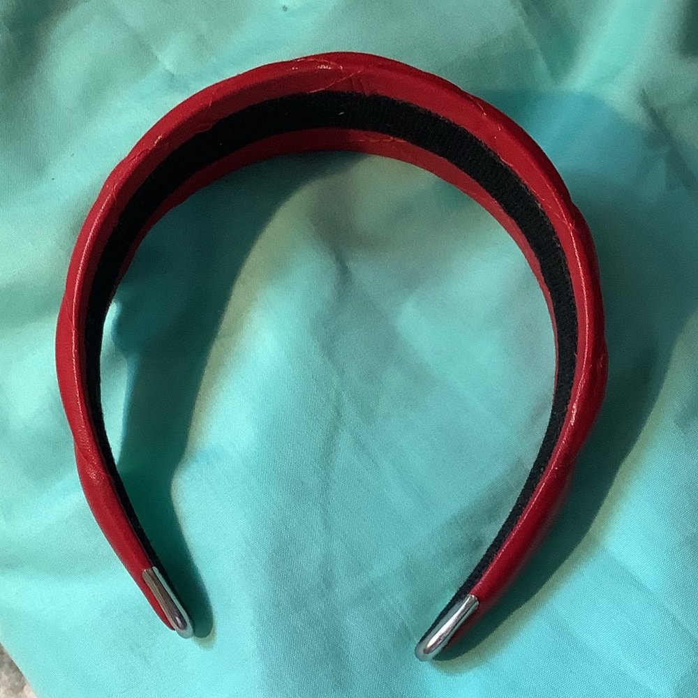 CHANEL Red Quilted Hair Accessory Rare Vintage - Picture 9 of 13